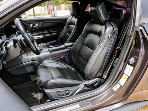 Used 2024 Ford Mustang GT Premium RWD image 38