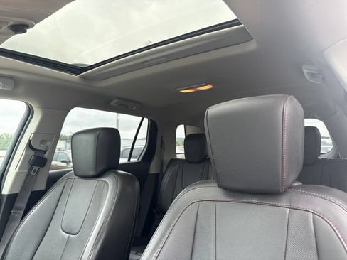 Used 2017 GMC Terrain SLT w/ Open Road Package AWD/4WD image 13