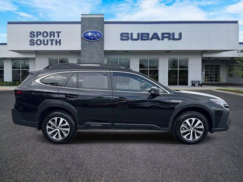 Certified 2025 Subaru Outback Premium image 2