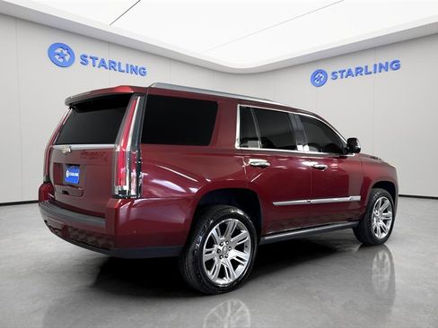 Used 2017 Cadillac Escalade Premium Luxury image 9