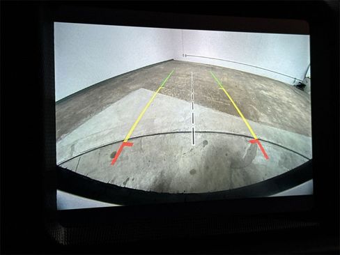 Used 2019 Jeep Wrangler Unlimited Sahara image 15