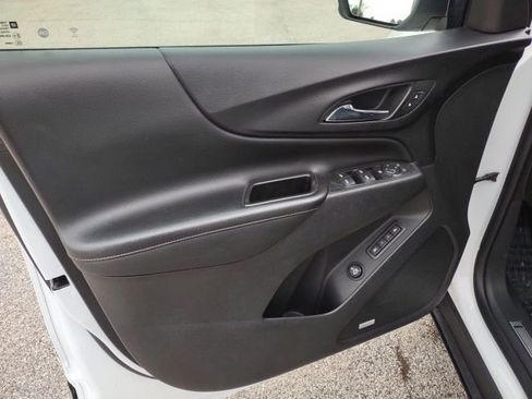 Used 2021 Chevrolet Equinox Premier AWD/4WD image 10