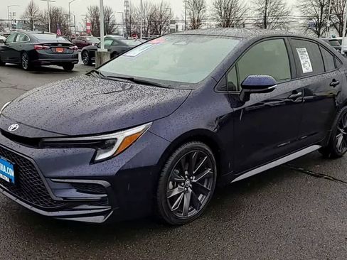 Used 2024 Toyota Corolla SE image 4