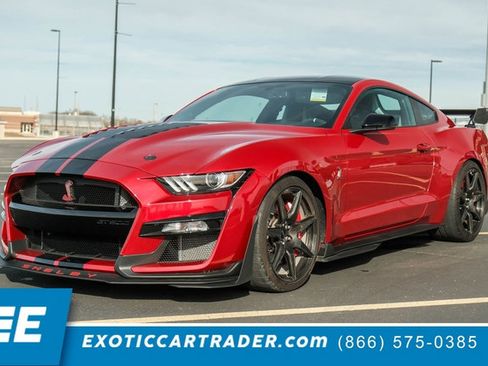 Used 2020 Ford Mustang Shelby GT500 w/ Carbon Fiber Track Pack image 1