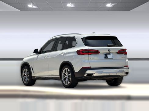 Used 2020 BMW X5 sDrive40i w/ Convenience Package RWD image 3