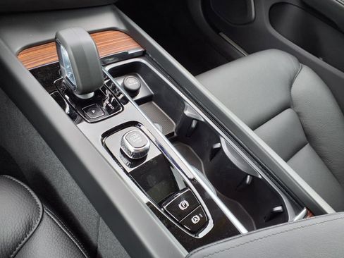 New 2026 Volvo V60 B5 Cross Country Plus w/ Protection Package Premier image 14