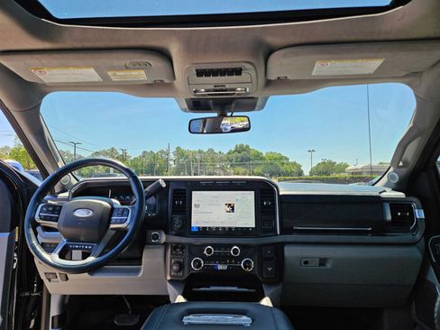 Used 2024 Ford F350 Limited AWD/4WD image 27