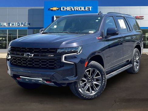 Used 2024 Chevrolet Tahoe Z71 w/ Luxury Package image 3
