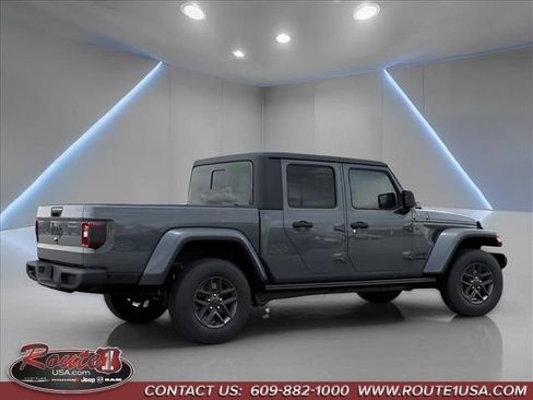 New 2026 Jeep Gladiator Sport image 5