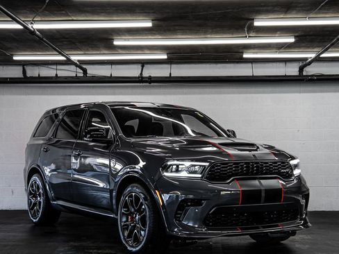 Used 2025 Dodge Durango SRT Hellcat w/ Trailer Tow Group IV AWD/4WD image 7