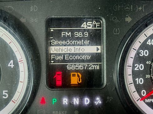 Used 2017 RAM 2500 Tradesman image 15