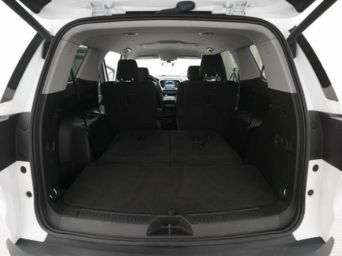 Used 2018 GMC Acadia SLE w/ Driver Alert Package I image 10