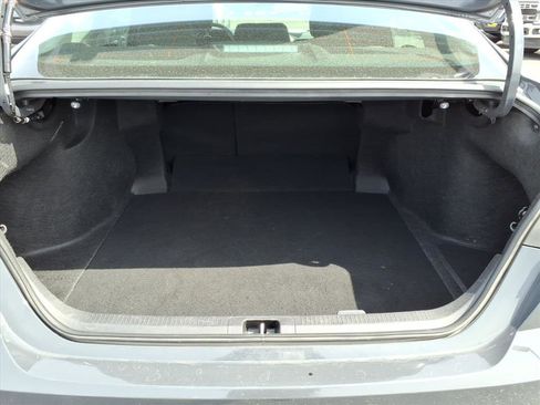 Used 2025 Toyota Camry LE image 31