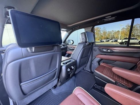 Used 2024 GMC Yukon Denali Ultimate image 18
