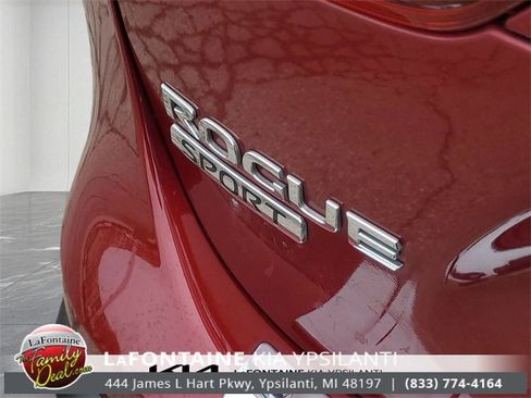 Used 2021 Nissan Rogue Sport SL w/ Premium Package image 9