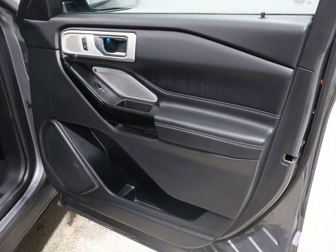 Used 2021 Ford Explorer ST w/ Equipment Group 401A image 27
