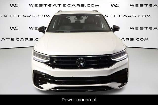 Used 2024 Volkswagen Tiguan SE R-Line AWD/4WD image 2