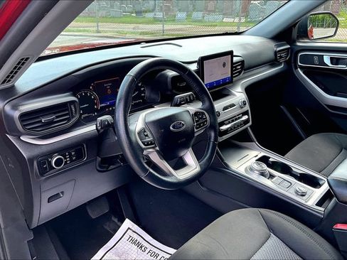 Certified 2023 Ford Explorer XLT AWD/4WD image 13