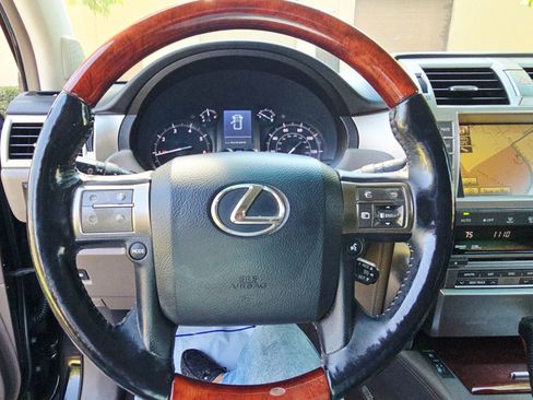 Used 2011 Lexus GX 460 Premium AWD/4WD image 19