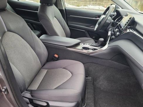 Used 2023 Toyota Camry LE image 20