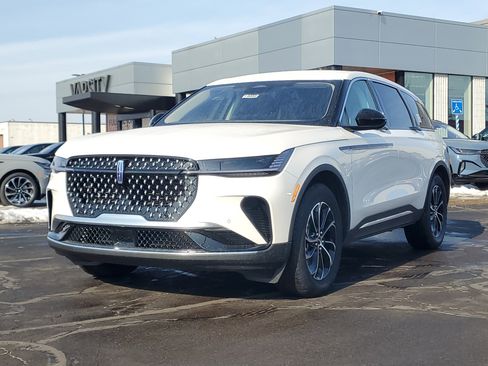 New 2026 Lincoln Nautilus Premier image 2