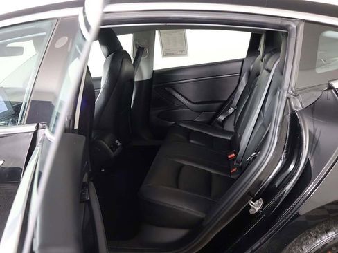 Used 2018 Tesla Model 3 Long Range image 32
