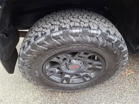 Used 2021 Toyota 4Runner SR5 Premium w/ Moonroof Package image 4