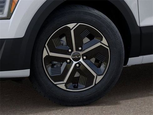 New 2025 Kia Niro EX w/ EX Cold Weather Package FWD image 9