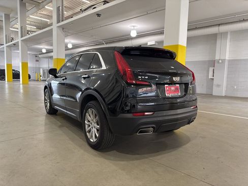 Used 2022 Cadillac XT4 Luxury w/ Cold Weather Package image 3