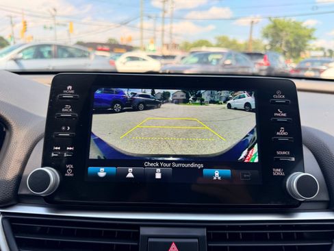 Used 2022 Honda Accord EX-L image 27