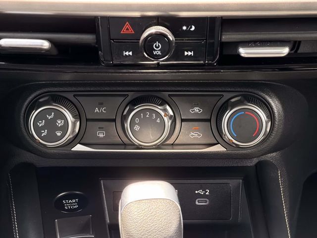 Used 2025 Nissan Kicks SV w/ Illumination Package AWD/4WD image 21