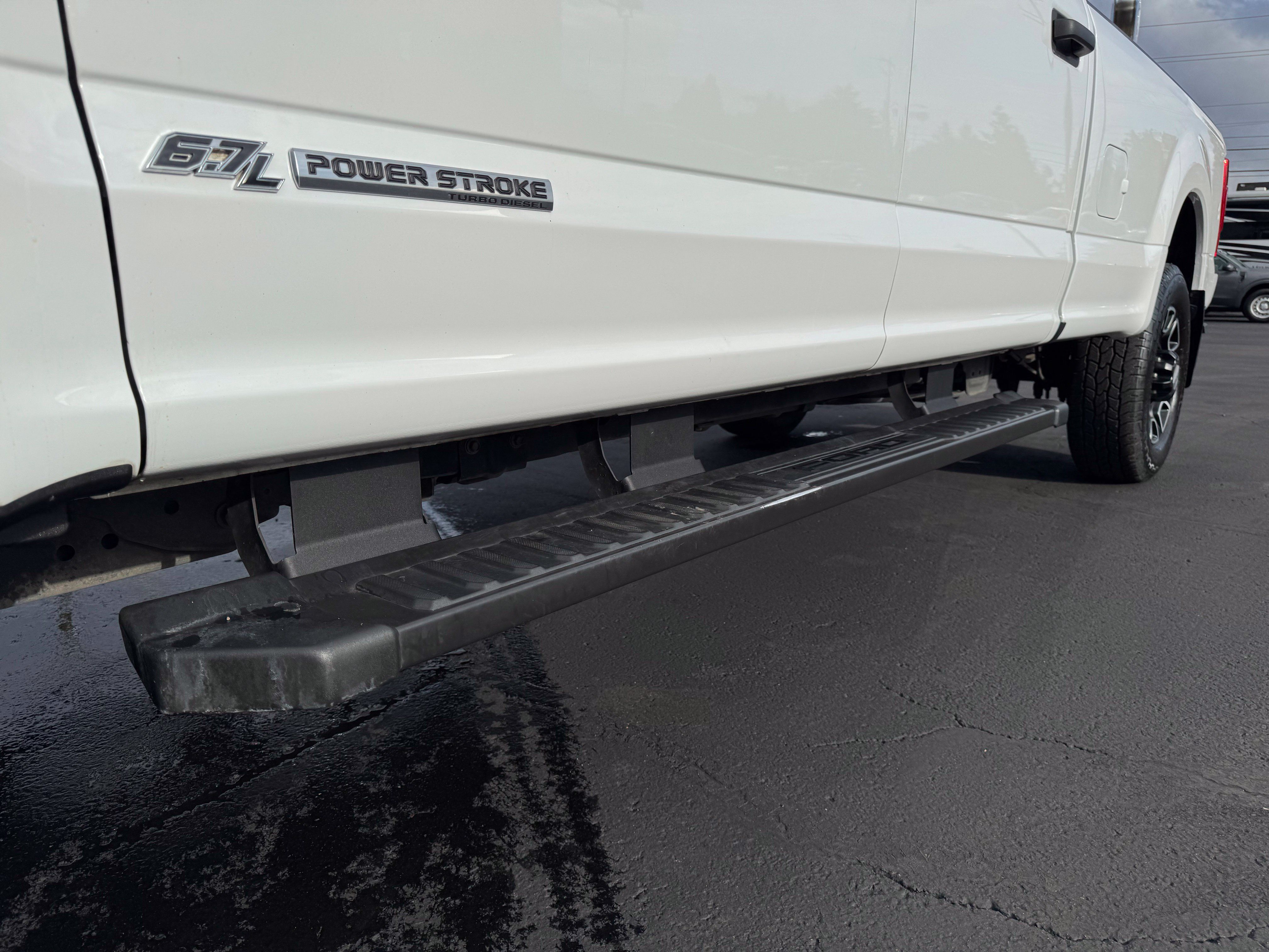 Used 2022 Ford F350 XLT w/ Black Appearance Package AWD/4WD image 50