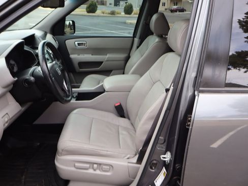 Used 2011 Honda Pilot EX-L image 19