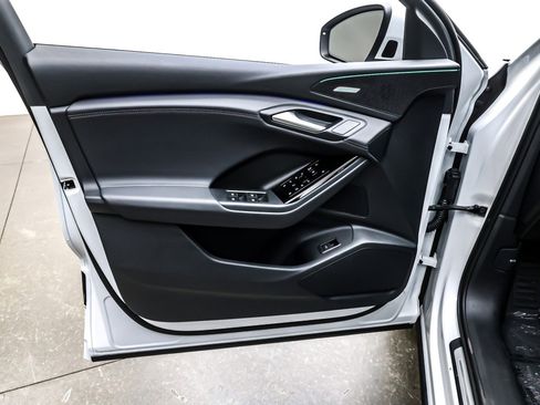 Used 2025 Audi Q6 e-tron Premium Plus w/ Premium Plus image 22