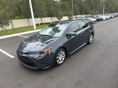 Used 2024 Toyota Corolla LE FWD image 5