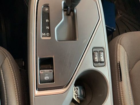 Certified 2025 Subaru Crosstrek 2.0i Premium image 11