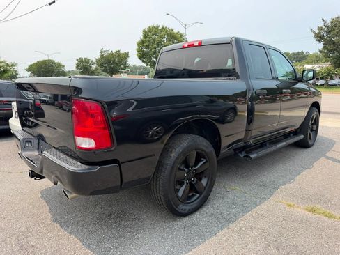Used 2017 RAM 1500 Express w/ Black Ram 1500 Express Group AWD/4WD image 5