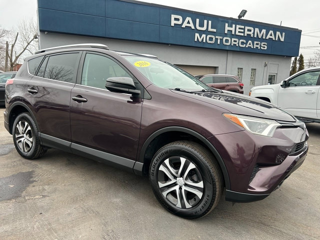 Used 2016 Toyota RAV4 LE AWD/4WD image 1