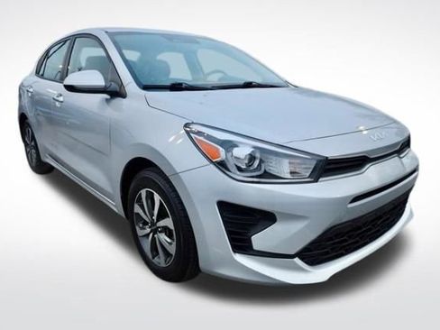 Used 2023 Kia Rio S w/ Technology Package image 4