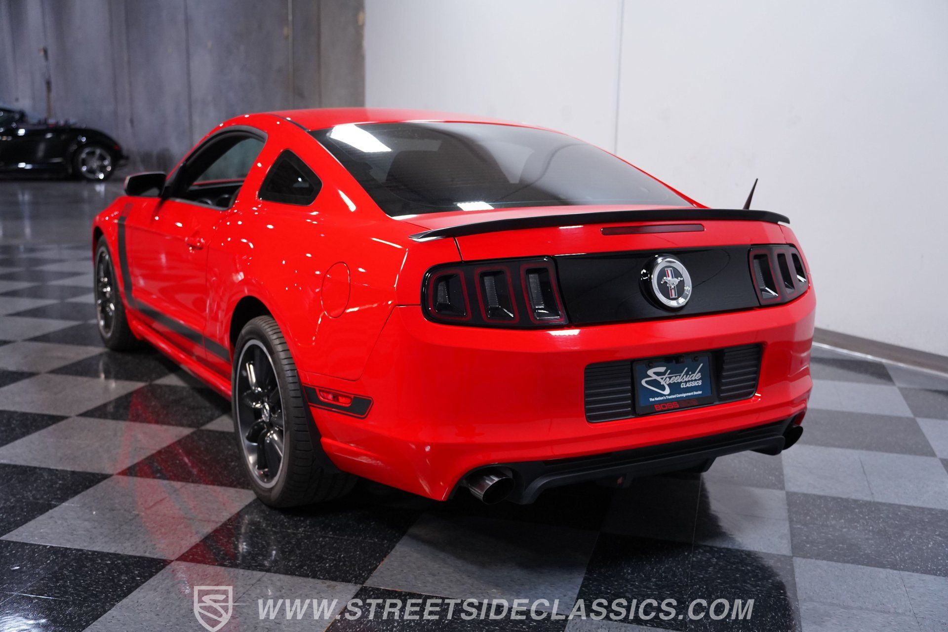 Used 2013 Ford Mustang Boss 302 w/ Boss 302 Accessory Pkg RWD image 8