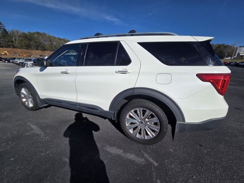 Used 2020 Ford Explorer Limited w/ Class III Trailer Tow Package image 5