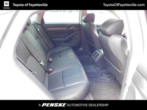 Used 2021 Honda Accord Touring image 5