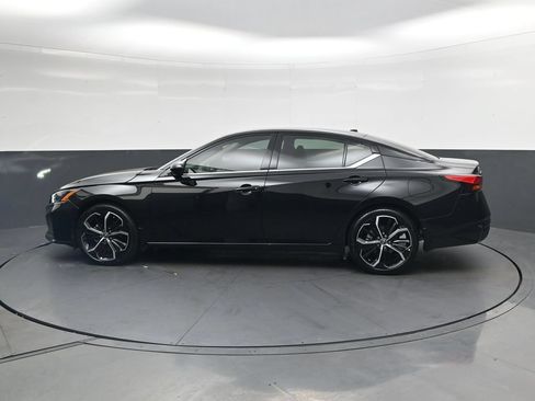 Certified 2025 Nissan Altima 2.5 SR FWD image 12
