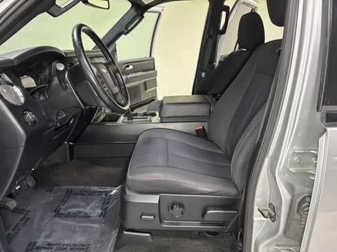 Used 2017 Ford Expedition EL XL w/ Equipment Group 101A AWD/4WD image 13