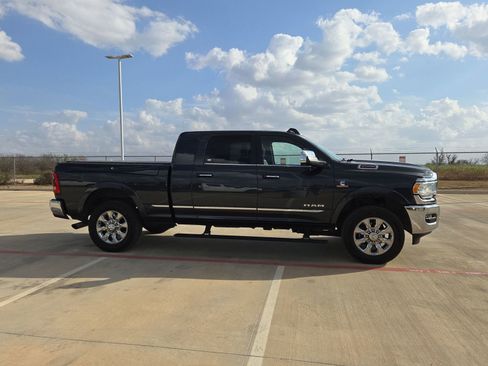 Used 2021 RAM 2500 Limited image 2