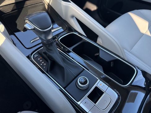 Used 2024 Kia Telluride S w/ S Sunroof Package image 17