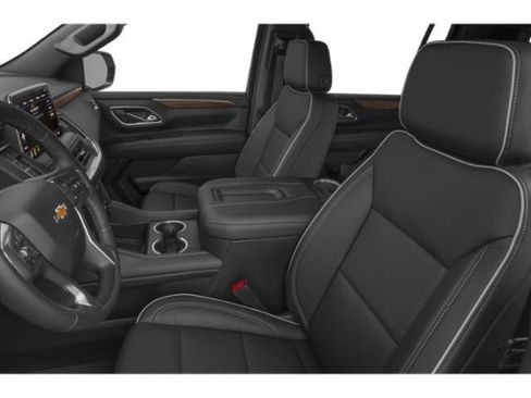 Used 2023 Chevrolet Suburban Premier AWD/4WD image 9