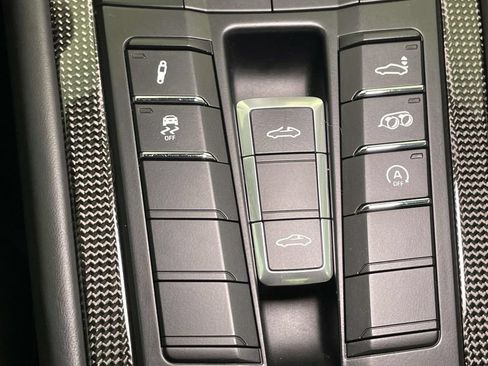 Certified 2019 Porsche 911 Targa 4 GTS AWD/4WD image 30