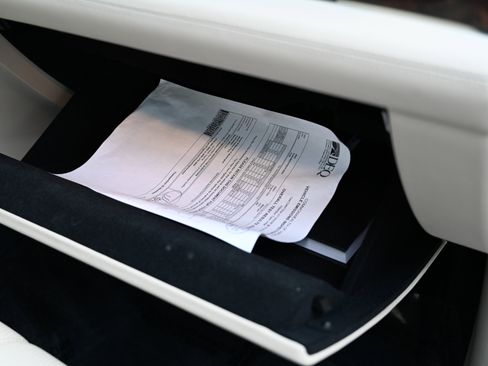 Used 2022 Bentley Bentayga image 60