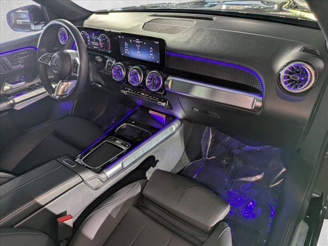 Used 2025 Mercedes-Benz GLB 250 image 23